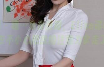 秀人网 – 嗯…免费图册，Elise谭晓彤的内衣不小心把我的注意力拿走了。
