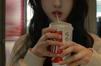 秀人网 – Niki可雅的少女写真集：快速下载，青春永驻送到你家！