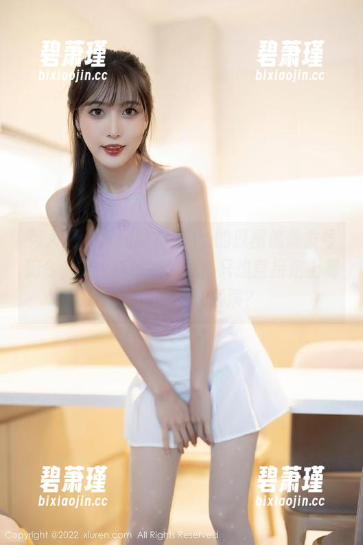 秀人网 - 严利娅Yuliya的原图像是发号施令，穿上连体衣的我，只想直接走上舞台，现在即兴表演？