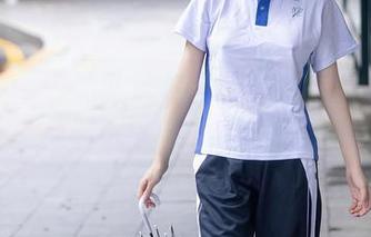 秀人网 – 安然就这样把黑丝内衣作品做成了“免费试衣间”，谁想试试？