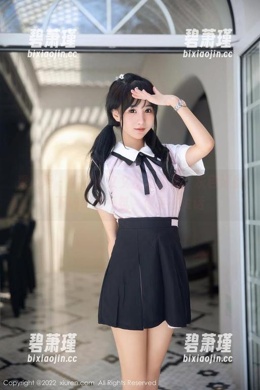 秀人网 - 翻看林文文灰丝图集,灰色背景下的微妙气氛,似乎在说话 秀人网 - 翻看林文文灰丝图集,灰色背景下的微妙气氛,似乎在说话