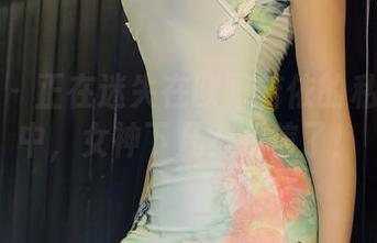 秀人网 – 正在迷失在欧阳若依的私房写真中，女神下凡？我信了！