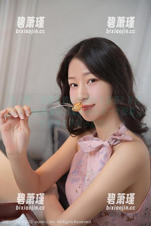 秀人网 - 校服竟然能拍得这么好看?许诺Sabrina的美图对我来说真是一个惊喜,作品真是不能小觑啊! 秀人网 - 校服竟然能拍得这么好看?许诺Sabrina的美图对我来说真是一个惊喜,作品真是不能小觑啊!