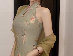 秀人网 – 刚刚翻到软软子的甜心作品集更新，脑海里闪过一堆“我能不能也这样”的想法。