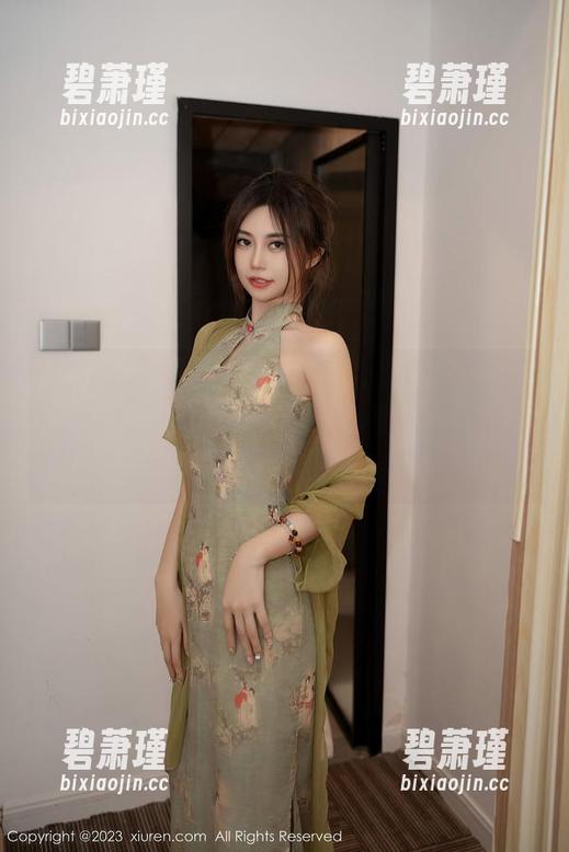 秀人网 - 刚刚翻到软软子的甜心作品集更新,脑海里闪过一堆“我能不能也这样”的想法。 秀人网 - 刚刚翻到软软子的甜心作品集更新,脑海里闪过一堆“我能不能也这样”的想法。