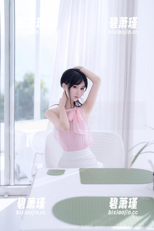 秀人网 - 修女？陶喜乐_lele的写真让我有穿越时空的错觉！