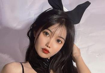 微密圈 – 纪念小小v的黑白新作，咋一看还以为隔壁邻居的纸箱呢？