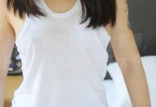 美媛馆 – 王馨瑶的私拍泳池资源，让我一度怀疑自己选择的夏天太没趣。