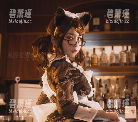 从内衣到cos，芊川一笑MNK的作品快到一笑就停不下来！