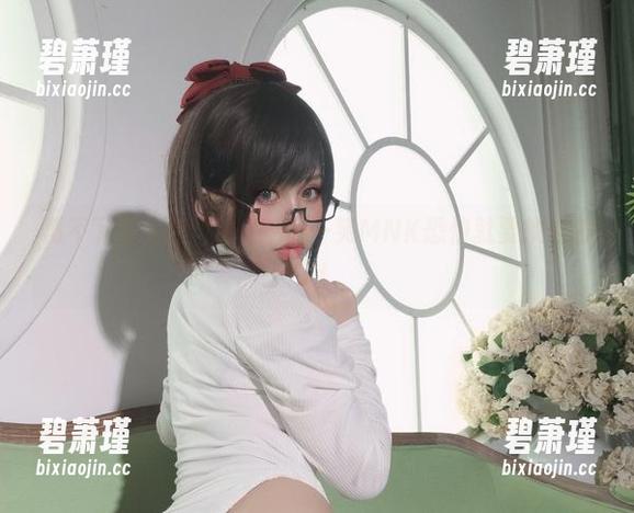 再不下载免费图包，芊川一笑MNK恐怕就要换礼服了！