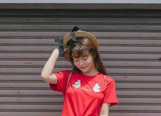菠萝社 – 暗示与诱惑，夏美酱最新网袜作品大赏！