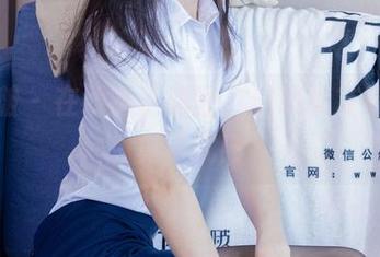 袜啵啵 – 在线的小甜豆，启动女友情感写真模式！