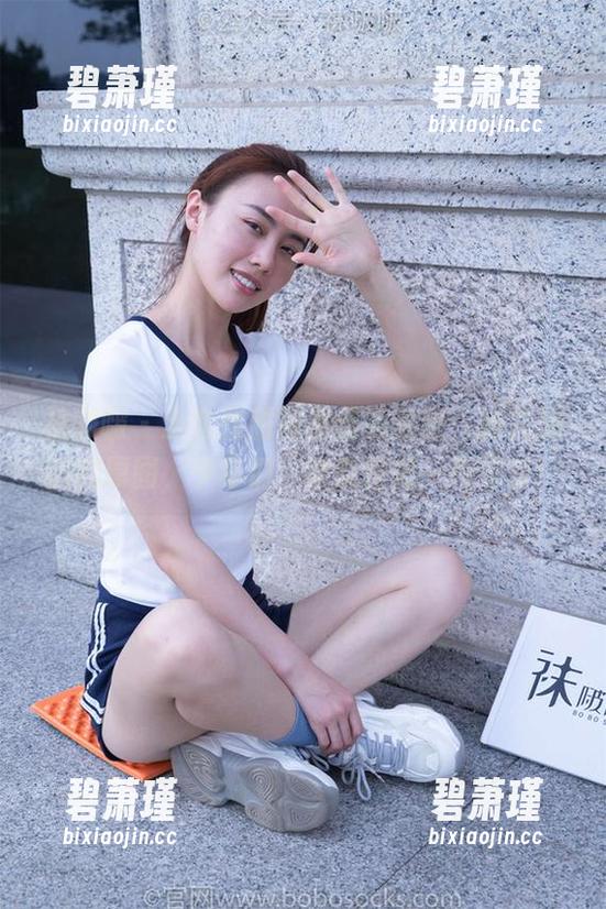 袜啵啵 - 全套甜甜圈黑丝花絮版，脚尖加固的原图，少年们，建议搭配一包零食！