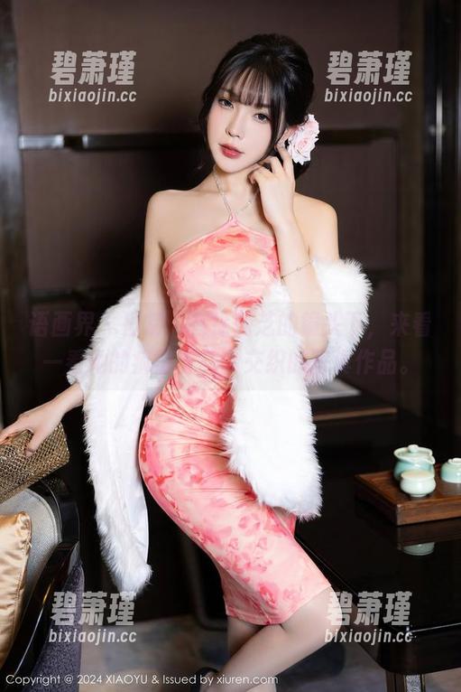 语画界 - 日常，在徐莉芝的镜头下，来看一看她的疯癫与美丽交织的写真作品。