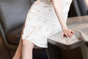 语画界 – 原图下的杨紫嫣Cynthia，真是个温柔得让人发怵的存在，活生生的胶原蛋白