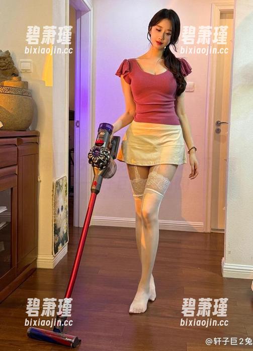 微密圈 - 老夫从未见过如此欢快的下载菜单——轩子巨2兔与剧情！