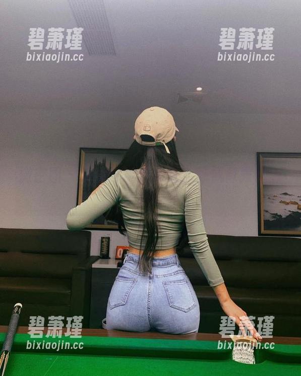 微密圈 - 私拍也玩儿皮衣?陈佩奇教你怎么懒得穿 微密圈 - 私拍也玩儿皮衣?陈佩奇教你怎么懒得穿
