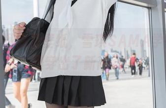 从教室到高清壁纸，雪琪SAMA学姐把校服穿出了新高度！