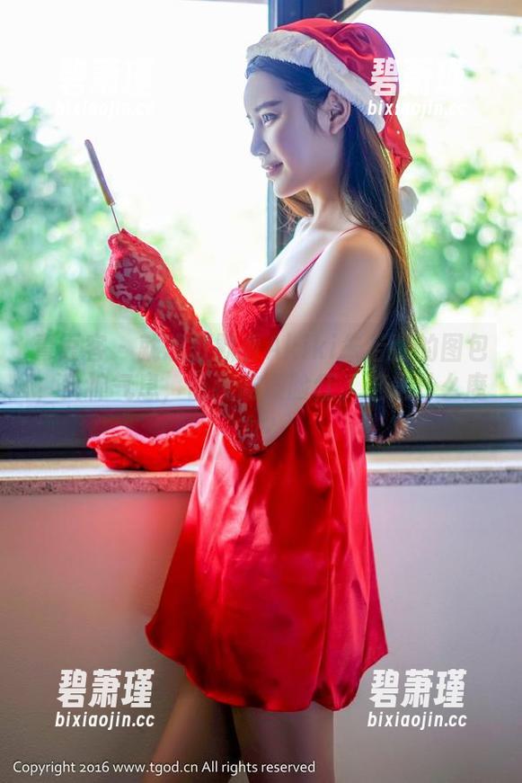 青豆客 - 就想默默看Akiki朱若慕的图包，女神气息，让我微微脸红，这是什么魔力？