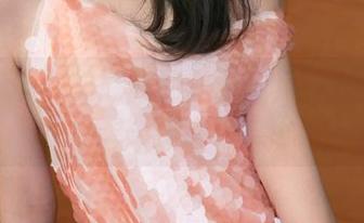 青豆客 – 哪里能找到像张美荧这样的护士？这美图值得当壁纸！