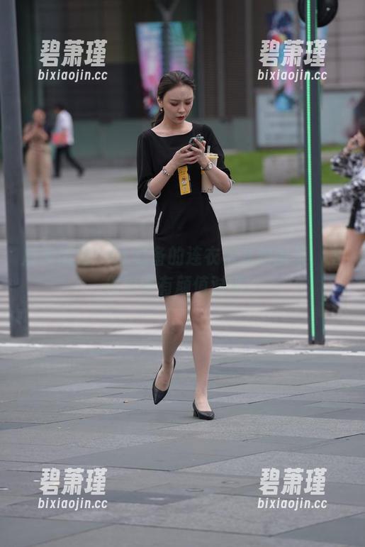 魔镜街拍：OL必备的连衣裙私拍图集，工作也得有颜值对吧？